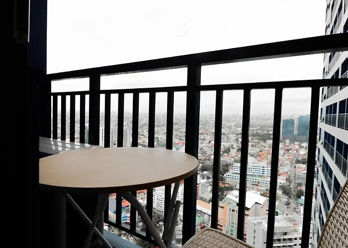 Smart Cozy Air Residences Makati * Manila